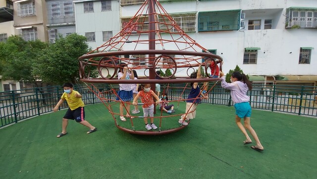 屏東和平公園極限挑職